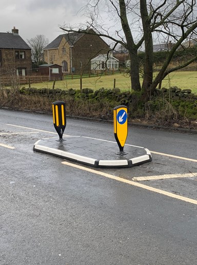 RediPave_Traffic_Islands_Sign_Bollard_Kerbing_Rediweld_Traffic4