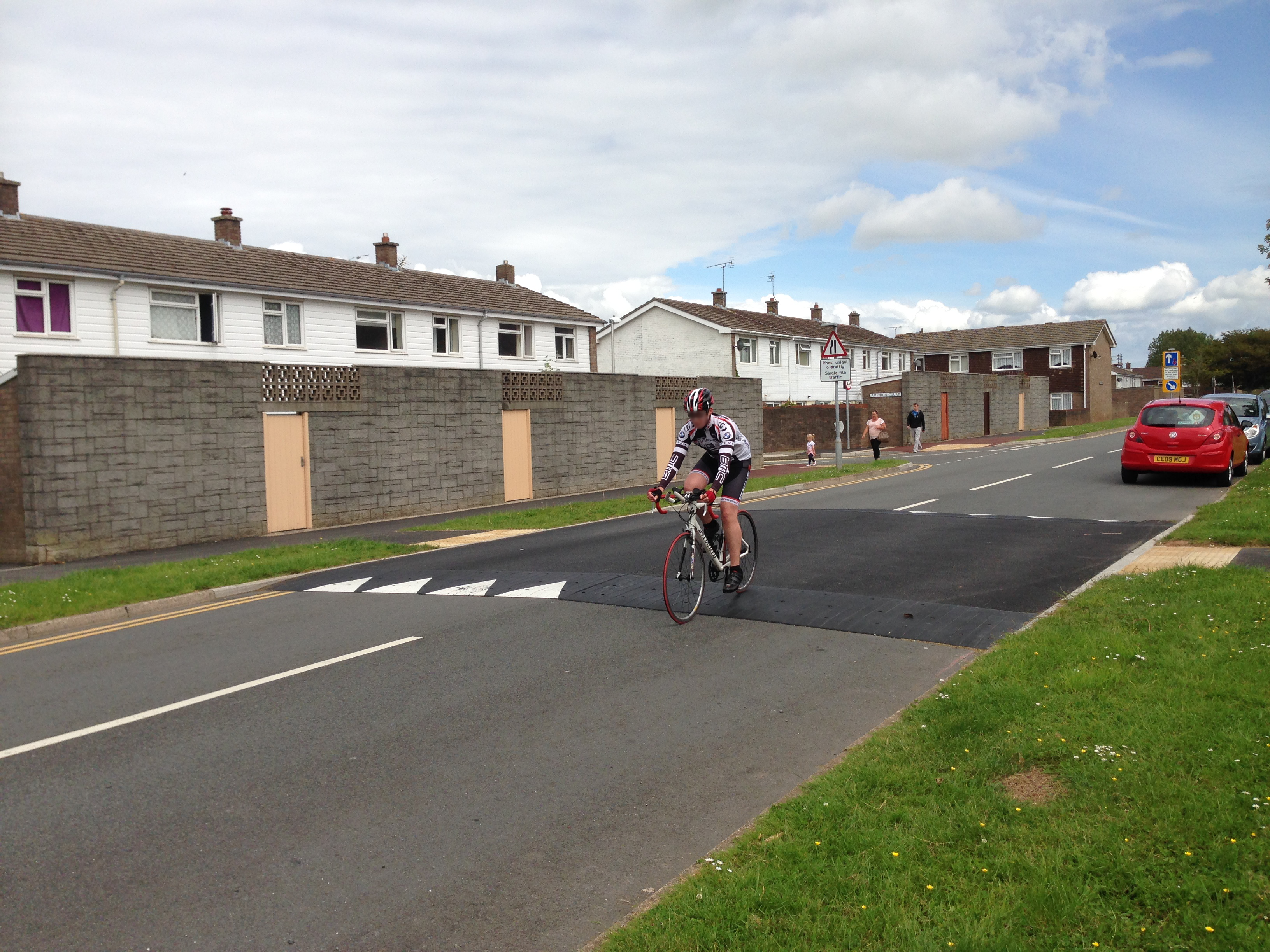 Traficop_Combination_Table_Black_Speed Cushion_Cyclist_Rediweld_Traffic